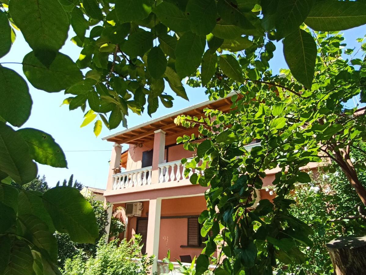 Iren Holiday Apartment Ypsos Exterior foto