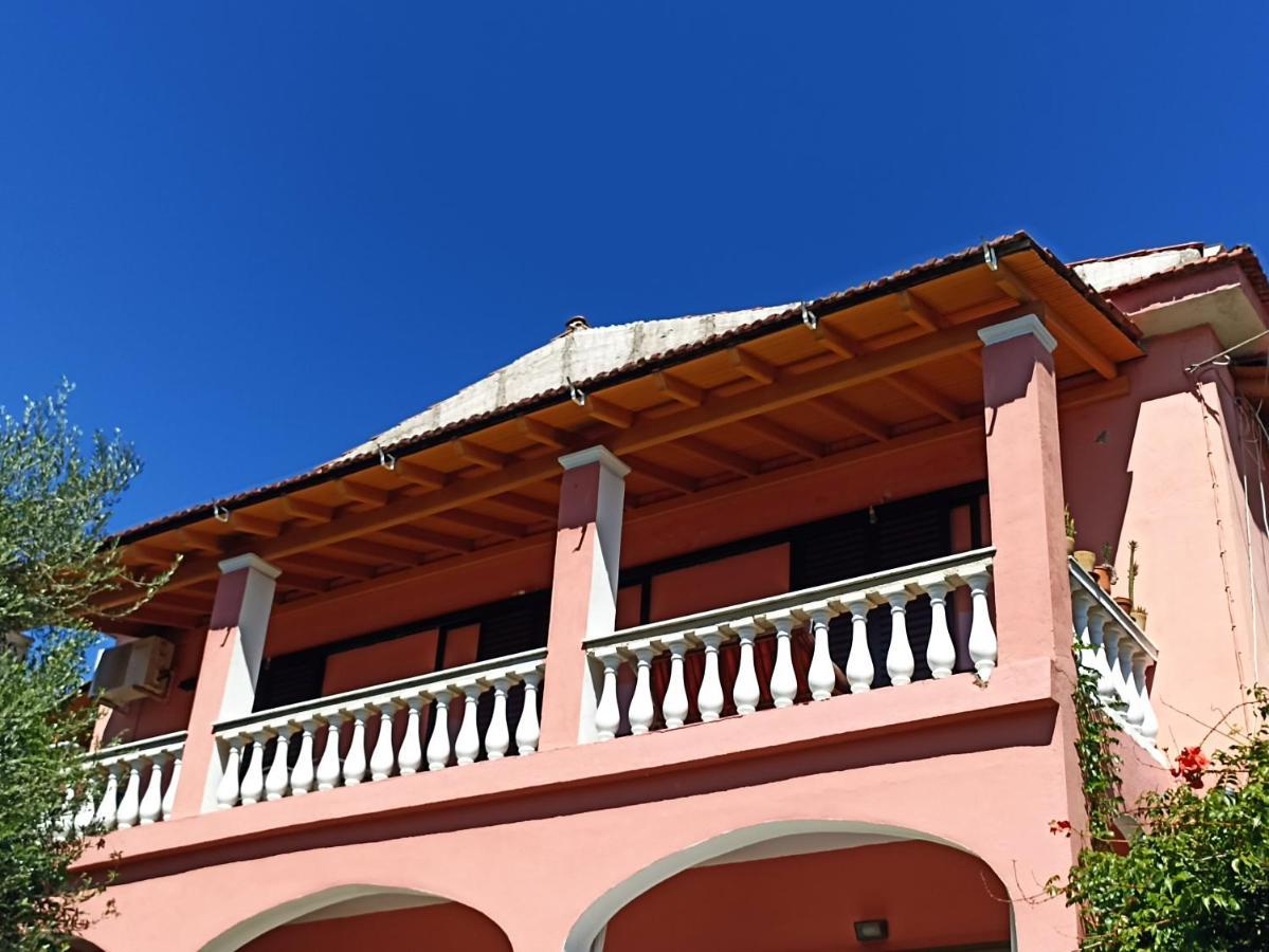 Iren Holiday Apartment Ypsos Exterior foto